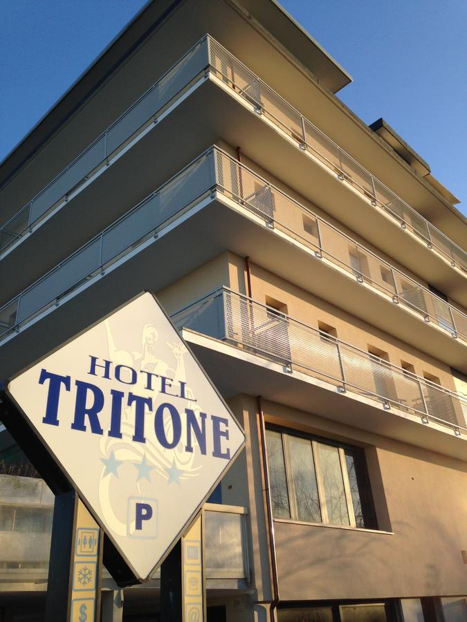 Hotel Tritone ريميني المظهر الخارجي الصورة