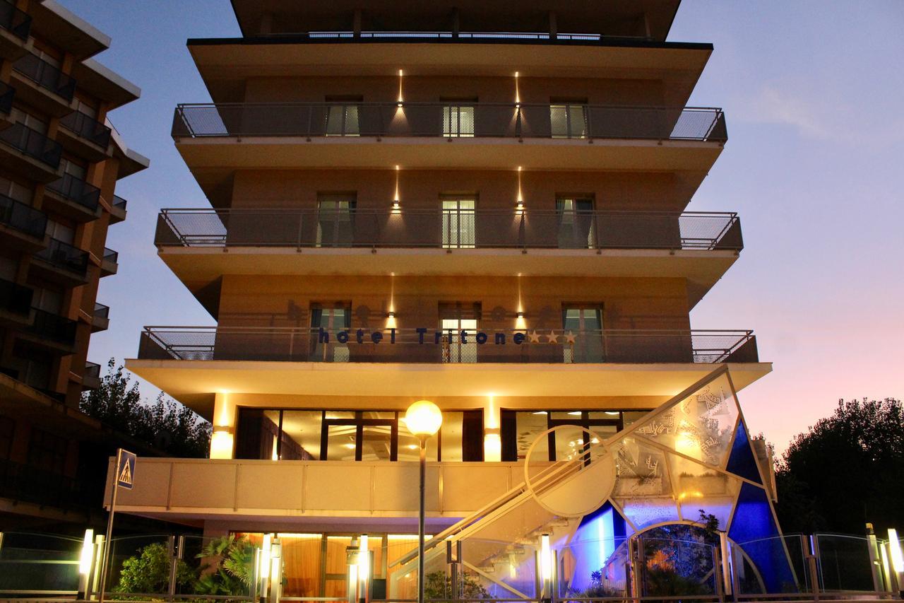 Hotel Tritone ريميني المظهر الخارجي الصورة