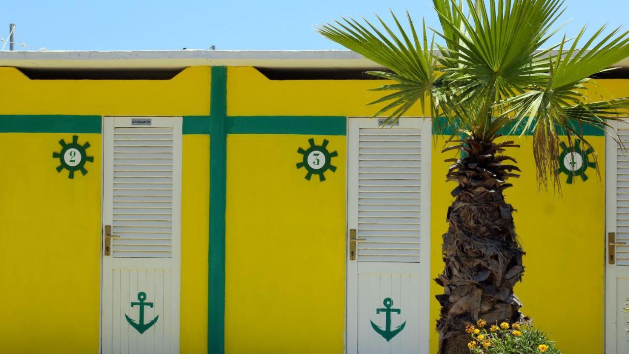 Hotel Tritone ريميني المظهر الخارجي الصورة